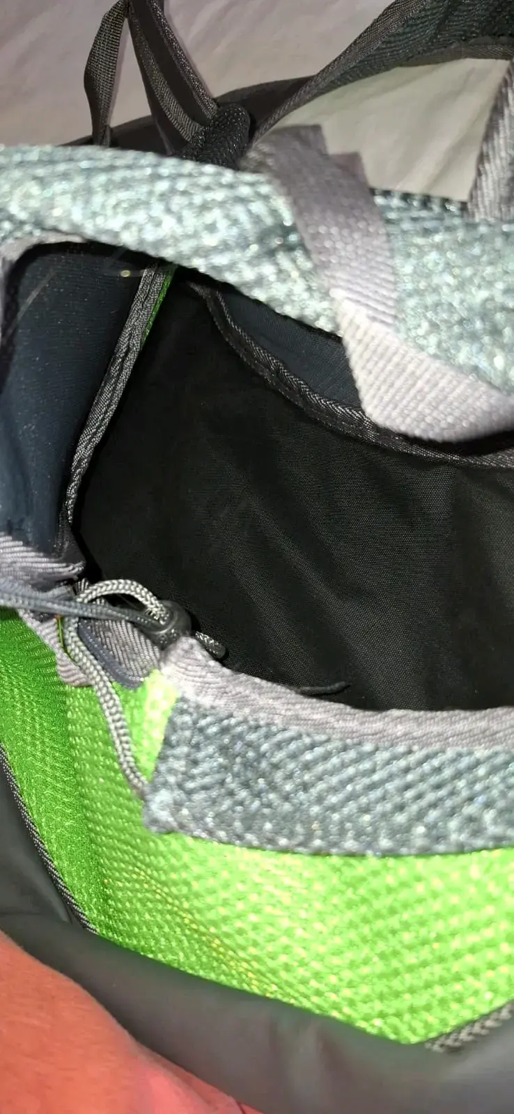 Bolso transportador de mascotas verde y gris - 2