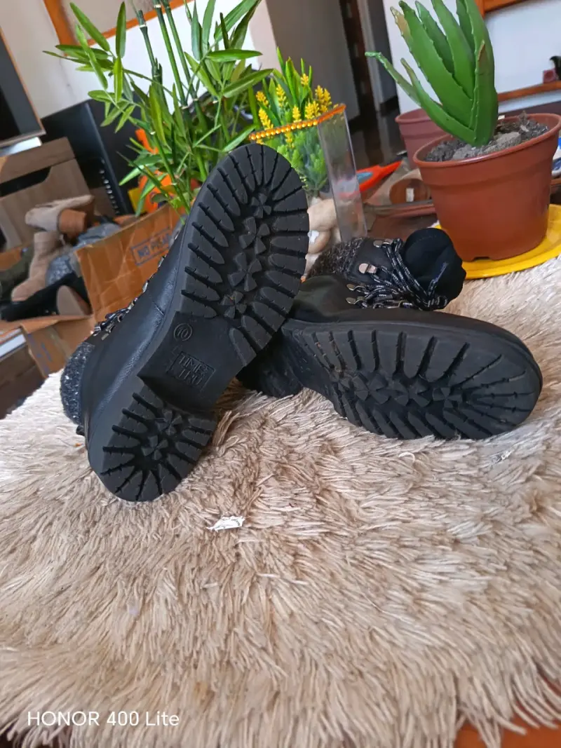 Botines de cuero negro con forro de lana - 5