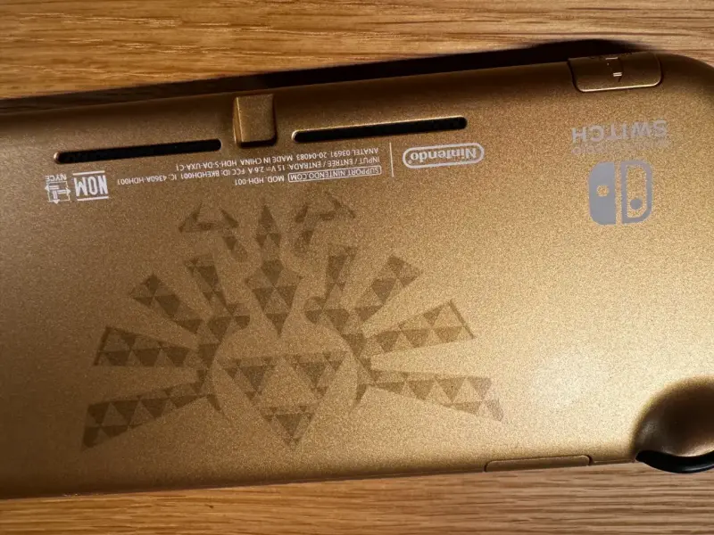Nintendo Switch Lite Hyrule Edition +MicroSD 250GB - 5