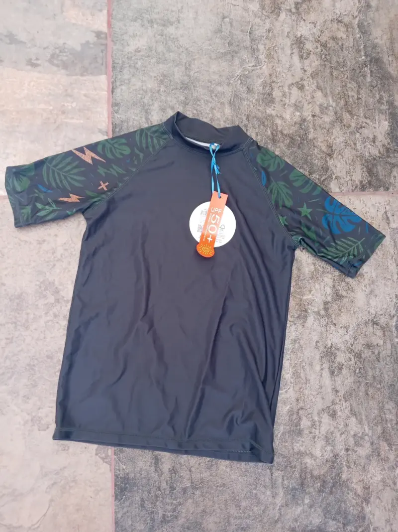 Polera de baño infantil con protección UV - 2