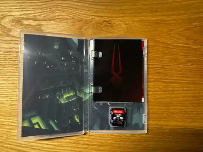 Juego Hades para Nintendo Switch en buen estado - miniatura 3
