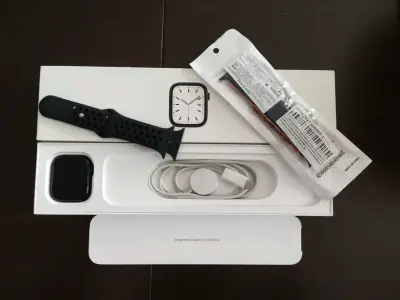 Apple Watch Series 7 45mm Aluminio - miniatura 1