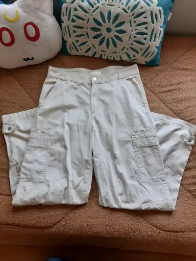 Pantalones cargo beige unisex con bolsillos - miniatura 1
