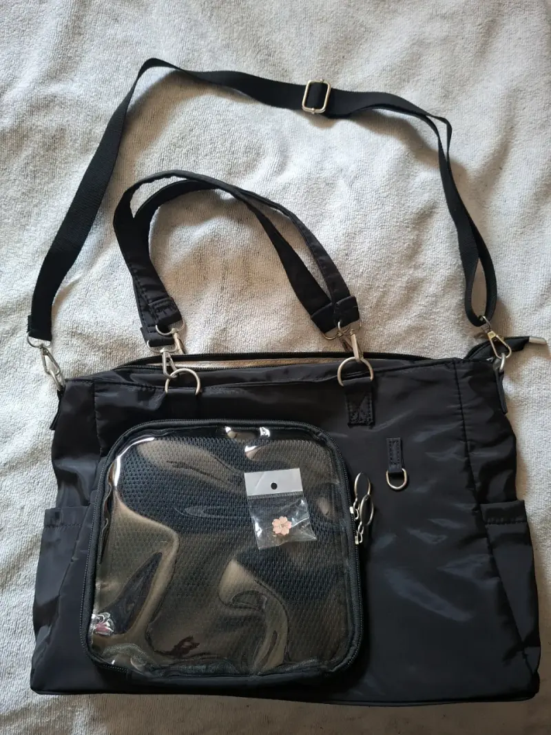 Bolso negro con bolsillo transparente - 4