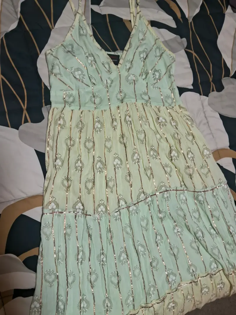 Vestido bohemio con bordado y lentejuelas - 3