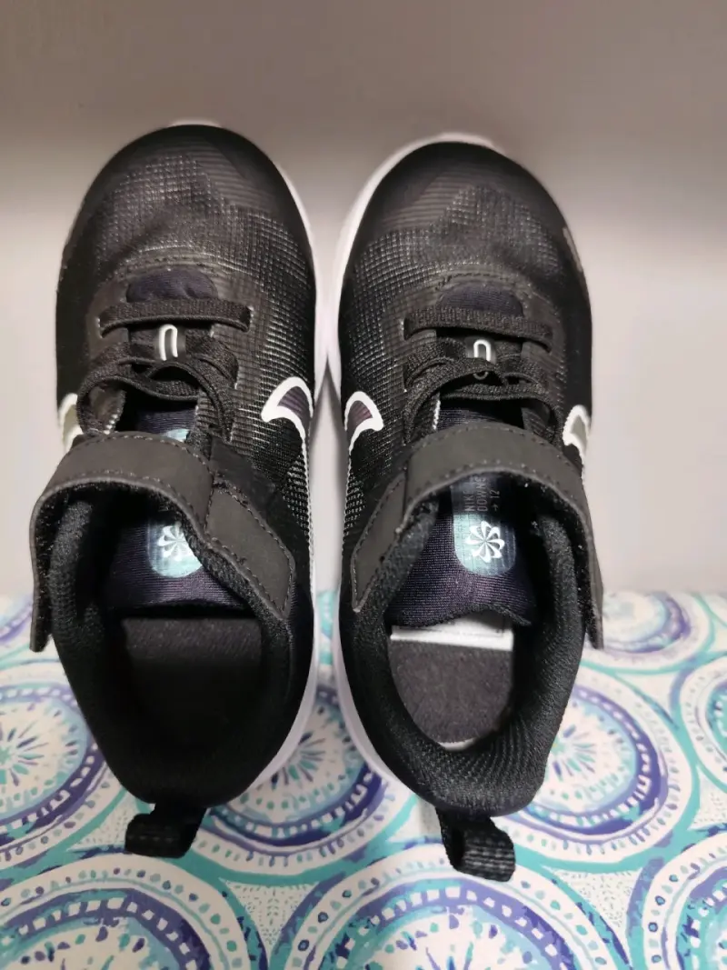 Zapatillas deportivas negras para niños Nike Downshifter 12 - 6
