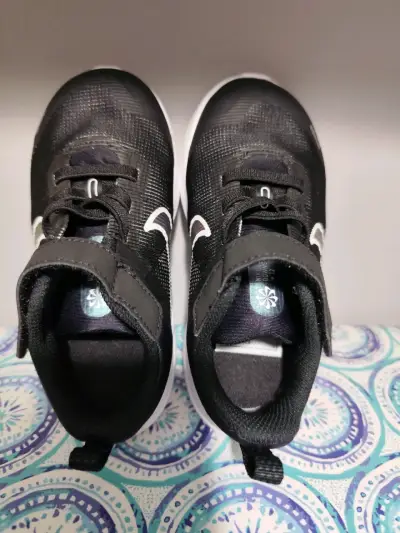 Zapatillas deportivas negras para niños Nike Downshifter 12 - miniatura 6