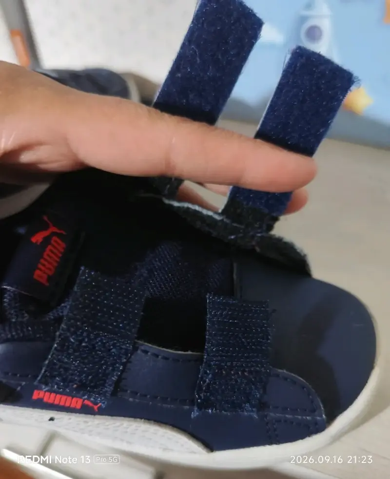 Zapatillas deportivas azul marino para niños Puma - 1