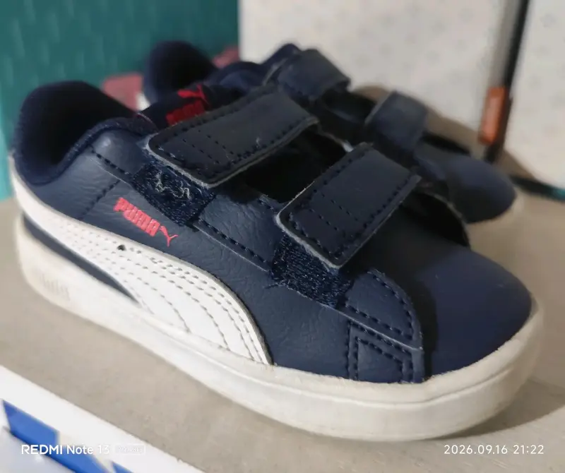 Zapatillas deportivas azul marino para niños Puma - 4