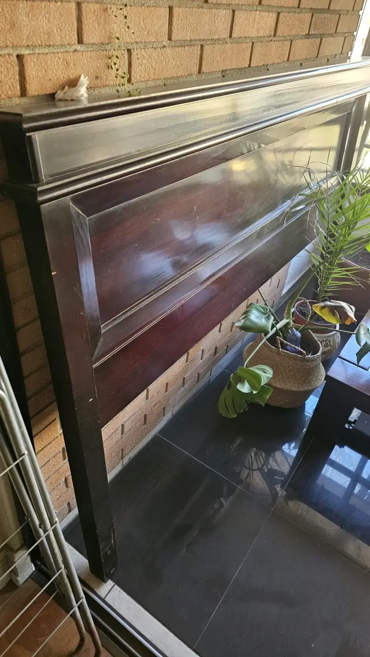 Cabecera de cama de madera oscura KING - 1