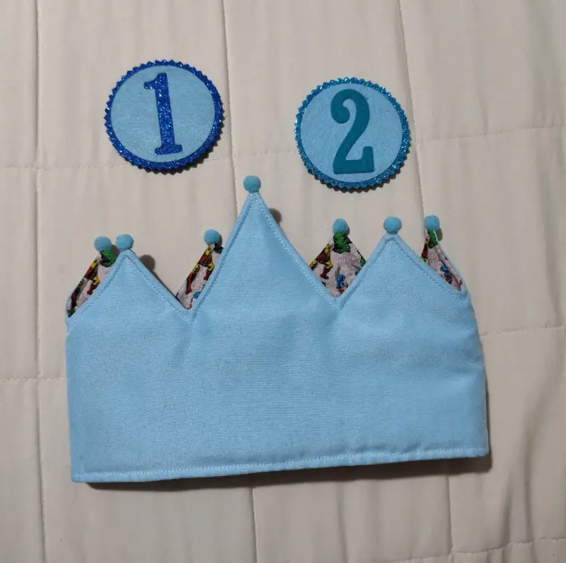 Corona de cumpleaños infantil con diseño de superhéroes - 2