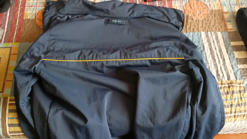 Chaqueta Nautica azul con interior amarillo - 1