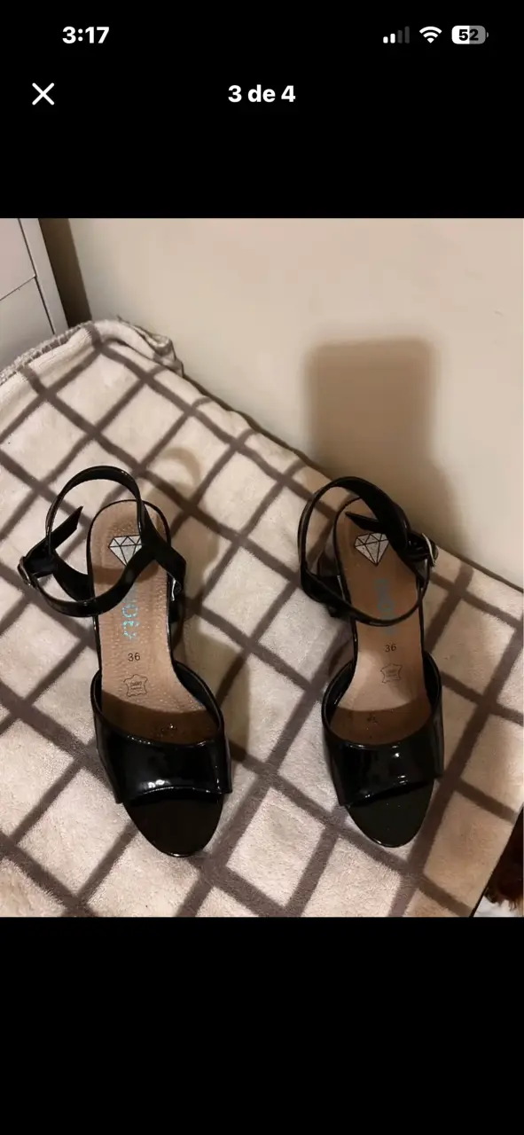 Sandalias de charol negro con plataforma - 3