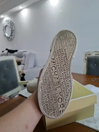 Zapatillas altas Michael Kors con diseño monograma - miniatura 3