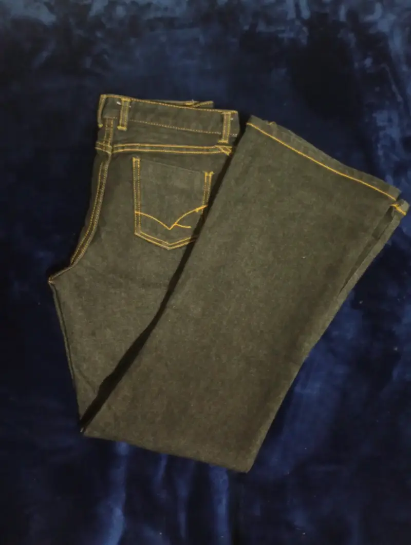 Jeans acampanados para mujer Faded Glory - 3
