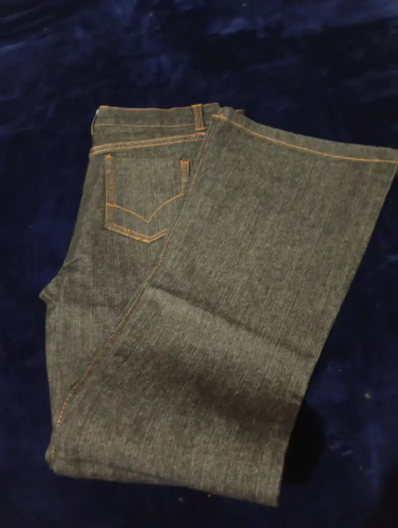 Jeans acampanados para mujer Bershka Collection - 3