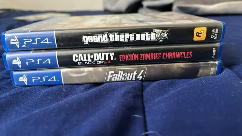 Juegos PS4: GTA V, COD Black Ops III, Fallout 4 - 1