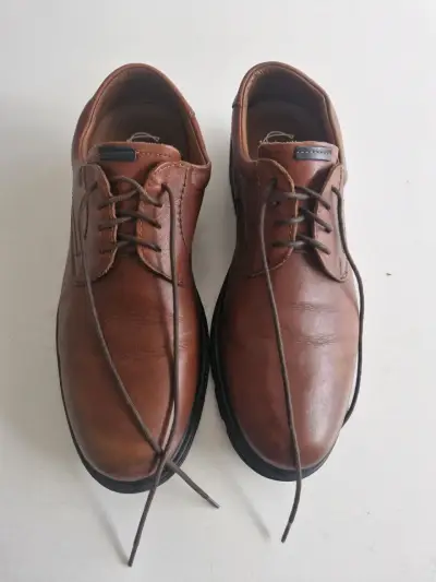 Zapatos de cuero marrón para hombre talla 42 - miniatura 1