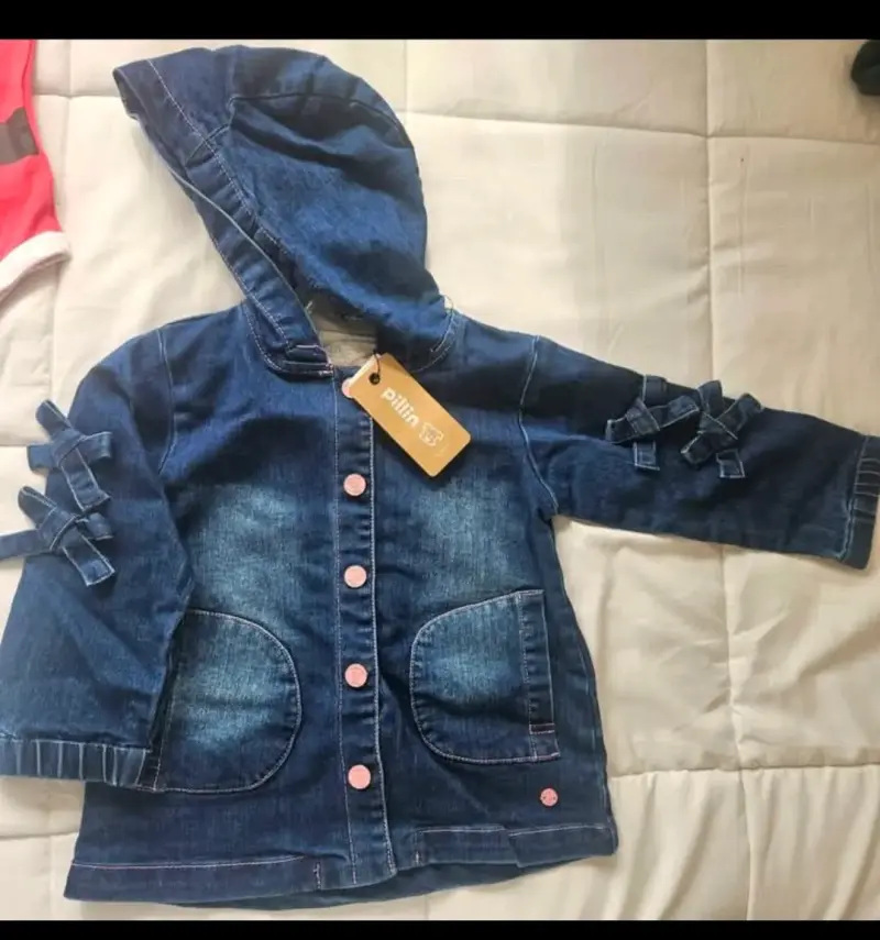 Chaqueta de mezclilla para niña con capucha - 1