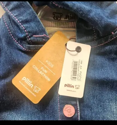 Chaqueta de mezclilla para niña con capucha - miniatura 2