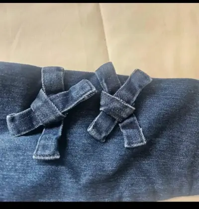 Chaqueta de mezclilla para niña con capucha - miniatura 4