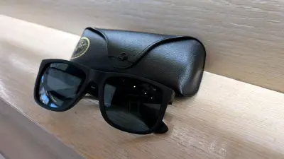 Ray Ban Modelo Justin Polarizado - miniatura 1