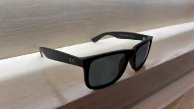Ray Ban Modelo Justin Polarizado - miniatura 4
