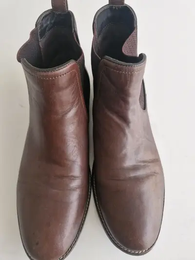 Botines de cuero marrón para hombre en buen estado - miniatura 1
