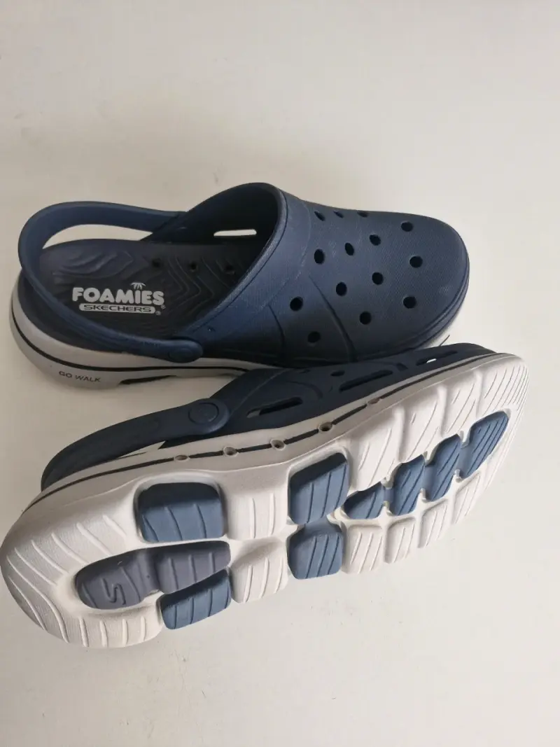 Zuecos Unisex Azul Marino Foamies Skechers - 3