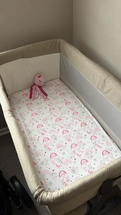 Cuna colecho beige para bebé con colchón - miniatura 1