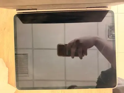 iPad Pro 12.9 Quinta Generación M1 128 gb - miniatura 2