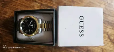 Reloj Guess Bicolor Acero Inoxidable - miniatura 2