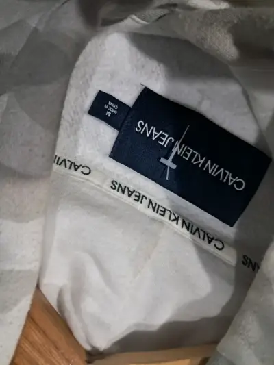 Polerón camuflado Calvin Klein Jeans gris - miniatura 3