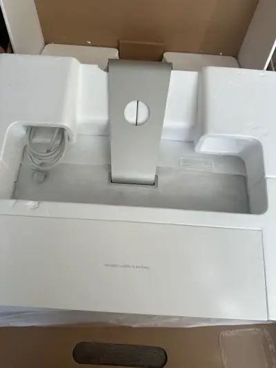 iMac 21.5" Intel Core i5 (2012), para repuestos - miniatura 3