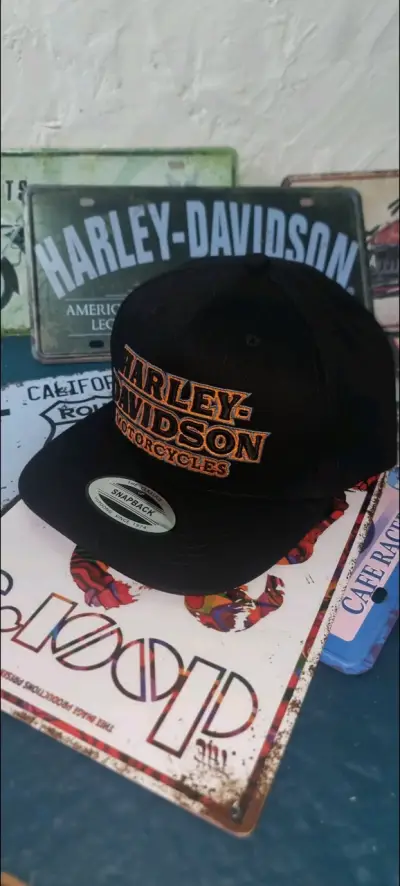 Gorra Harley-Davidson negra con logo bordado - miniatura 2