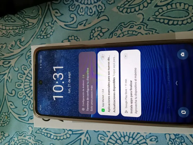 Smartphone Oppo A40 color lila con caja - 2
