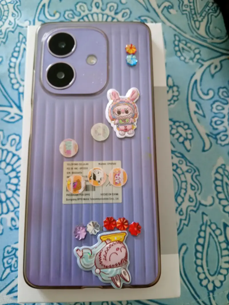 Smartphone Oppo A40 color lila con caja - 3
