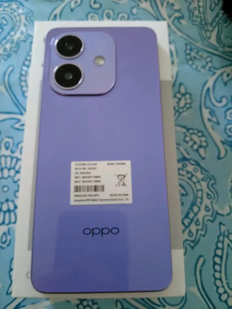 Smartphone Oppo A40 color lila con caja - 4