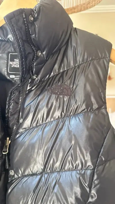 Chaleco The North Face Negro Acolchado - miniatura 2