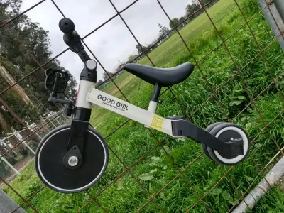 Bicicleta de equilibrio para niños Good Girl - miniatura 1