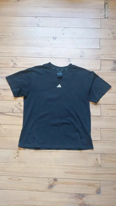 Pack de 2 poleras Adidas Talla M y L - miniatura 4