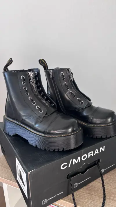 Botas negras de cuero C/Moran con plataforma - miniatura 1
