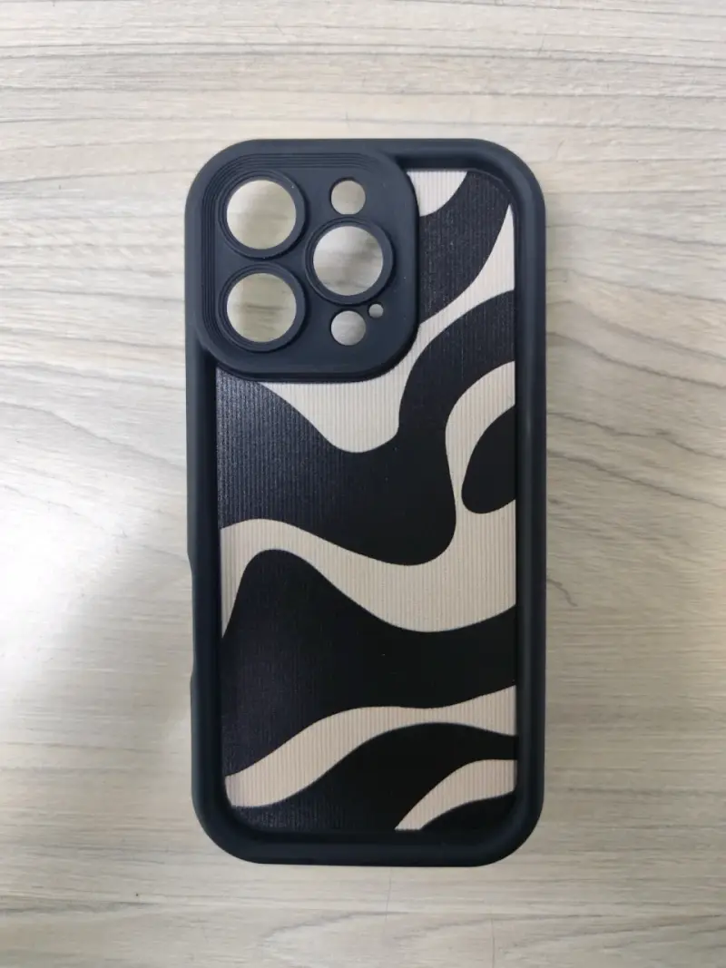 Funda para iPhone diseño abstracto en blanco y negro