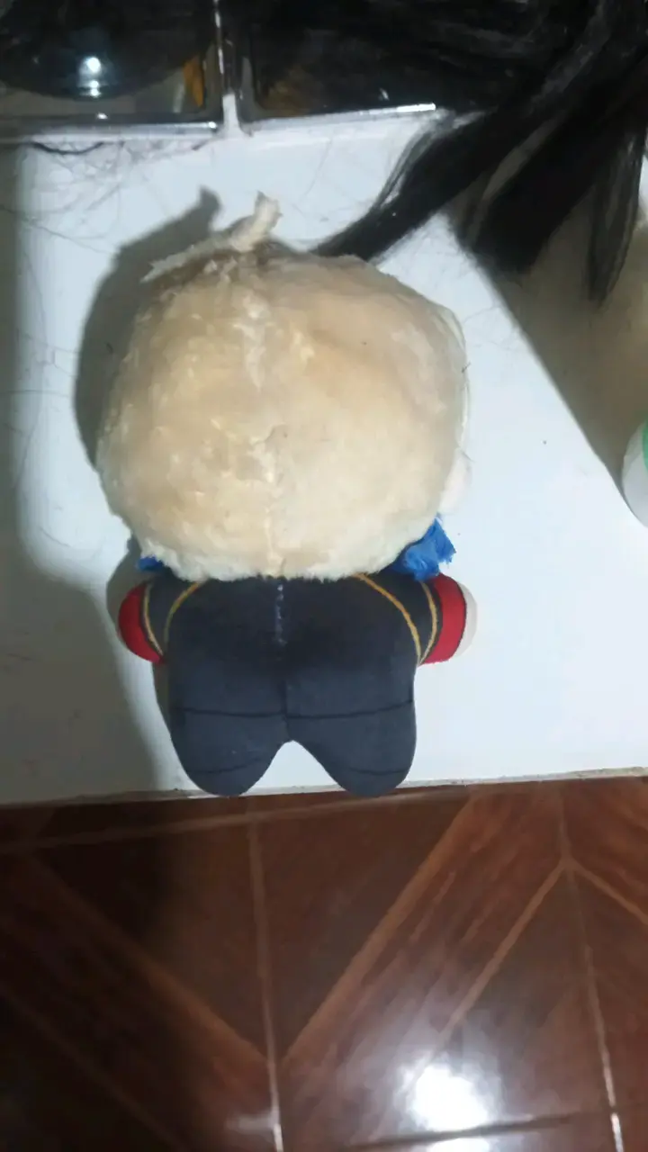 Peluche de personaje Bastard cn camiseta deportiva - 2