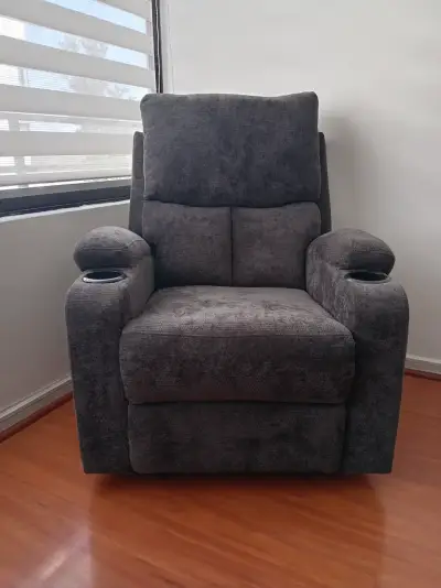 Sillón reclinable gris con portavasos - miniatura 1