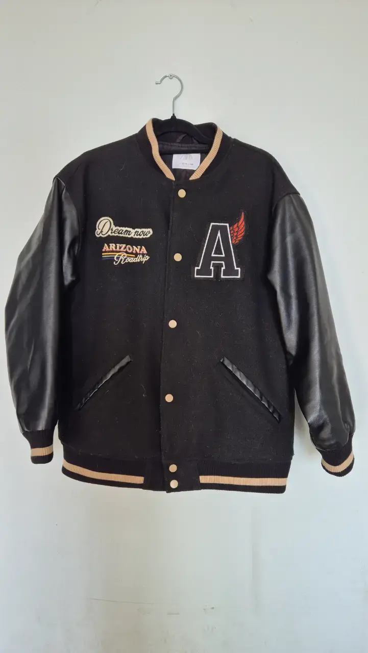 Chaqueta varsity juvenil Zara negra - 1
