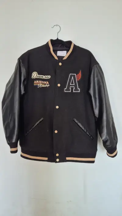 Chaqueta varsity juvenil Zara negra - miniatura 1