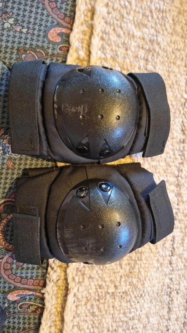 Set de protecciones para patinaje y skate Talla M - 4