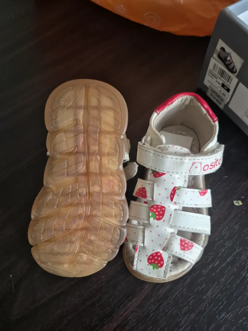 Sandalias de niña con diseño de frutillas, Osito - 3