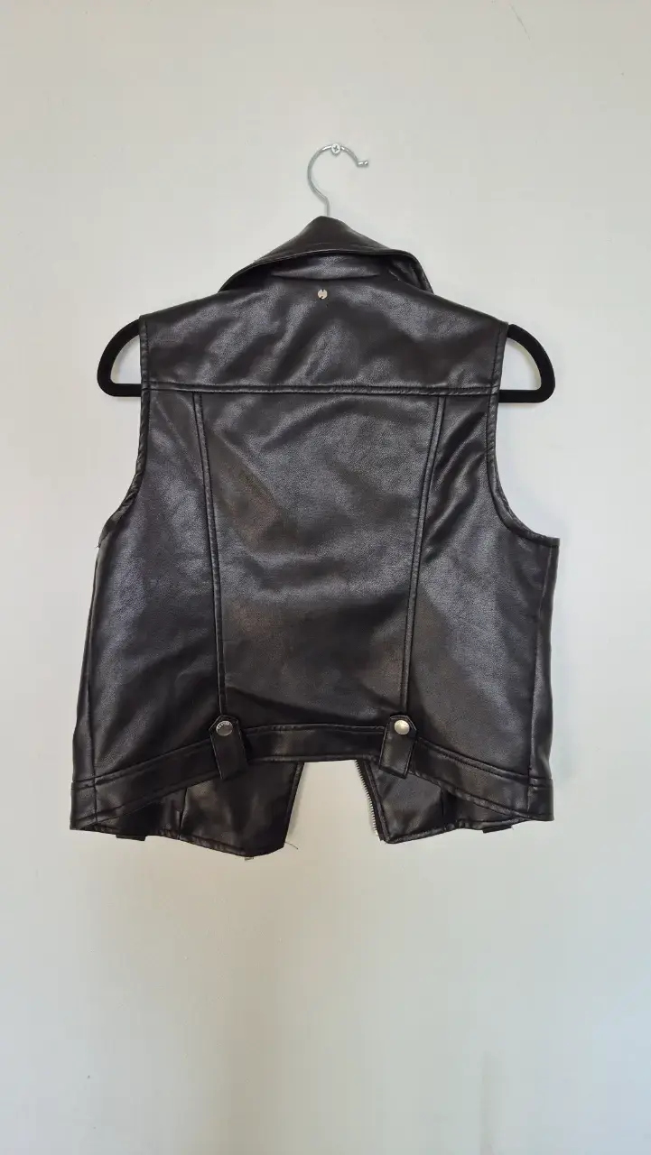 Chaleco de cuero negro estilo motociclista - 2